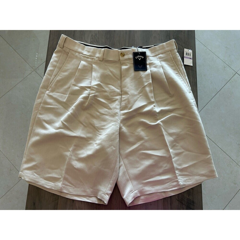 NEW! Callaway Men's Golf Pleated Shorts Beige Solid Belt Loops Size 38